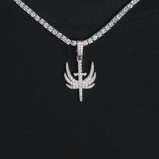 Nemesis Pendant White Gold