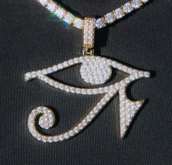 Eye of Horus Pendant 18k Gold