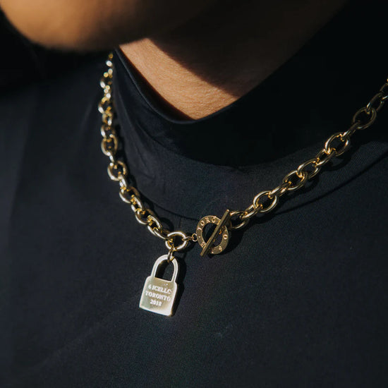 Locked Chain 18k Gold